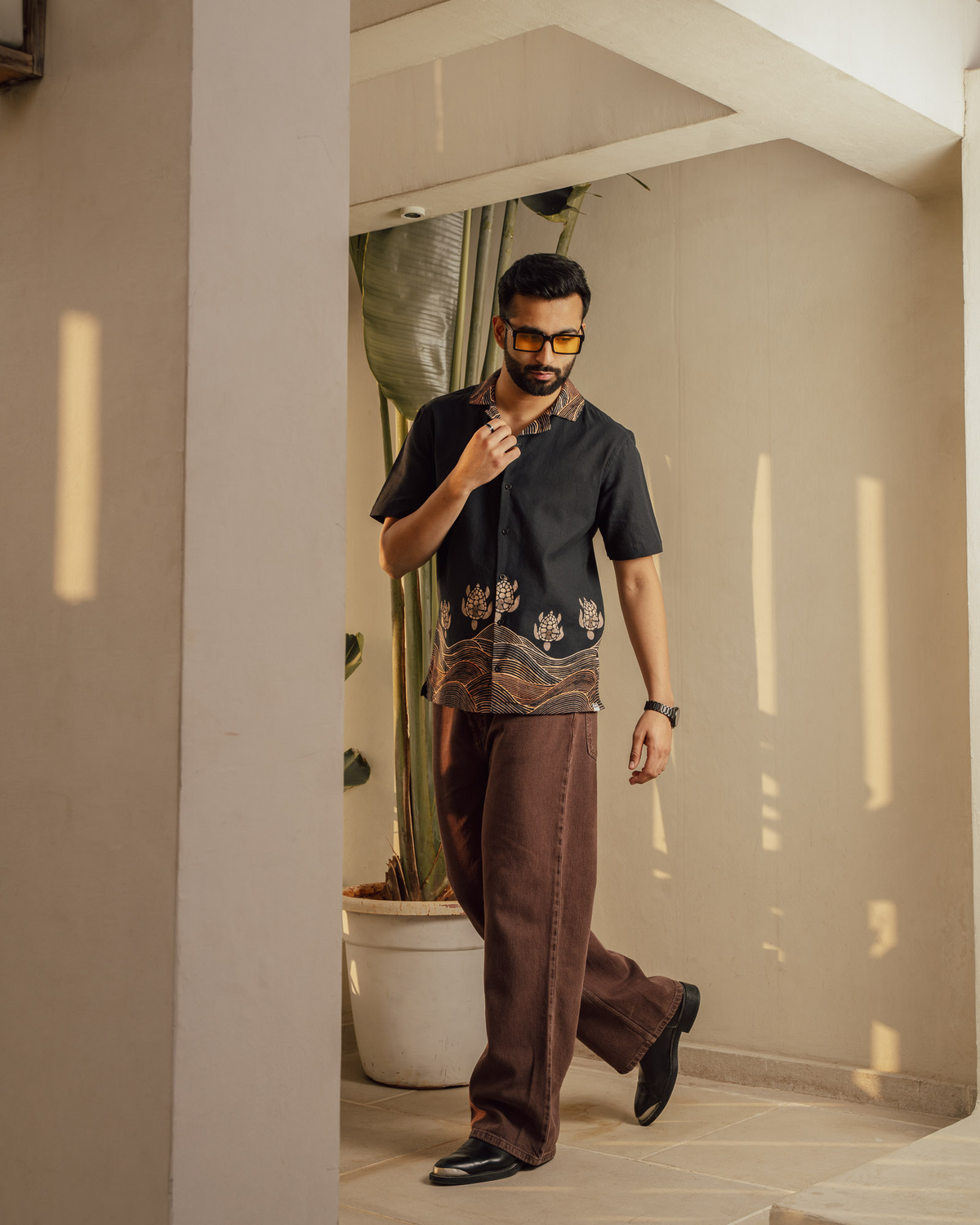 Block Turtle Ebony Linen Shirt