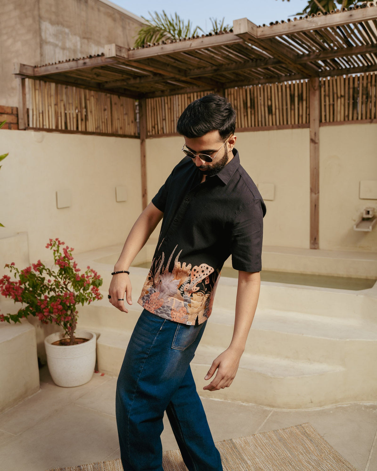 Aquatic Plant Ebony Linen Shirt