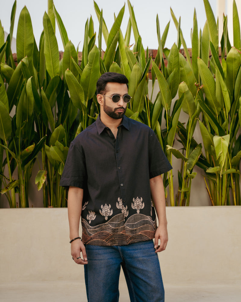 Block Turtle Ebony Oversize Linen Shirt