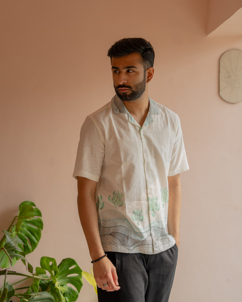 Block Turtle Mint Linen Shirt