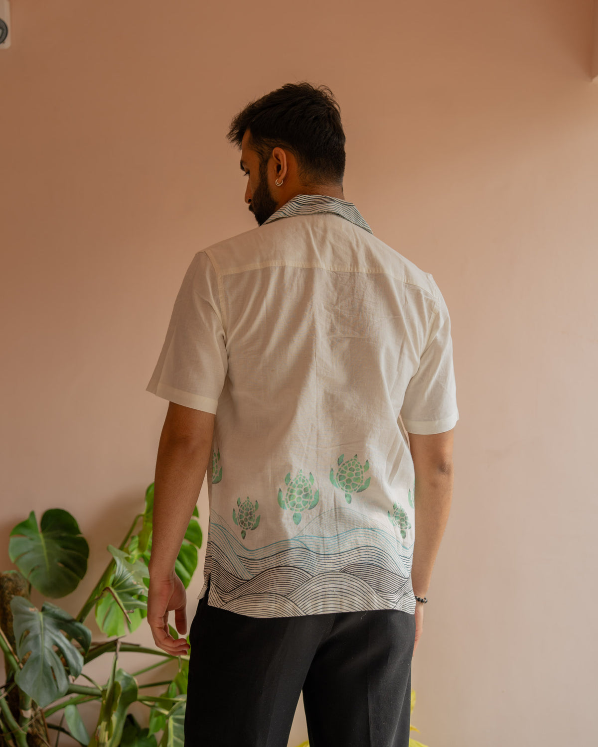 Block Turtle Mint Linen Shirt