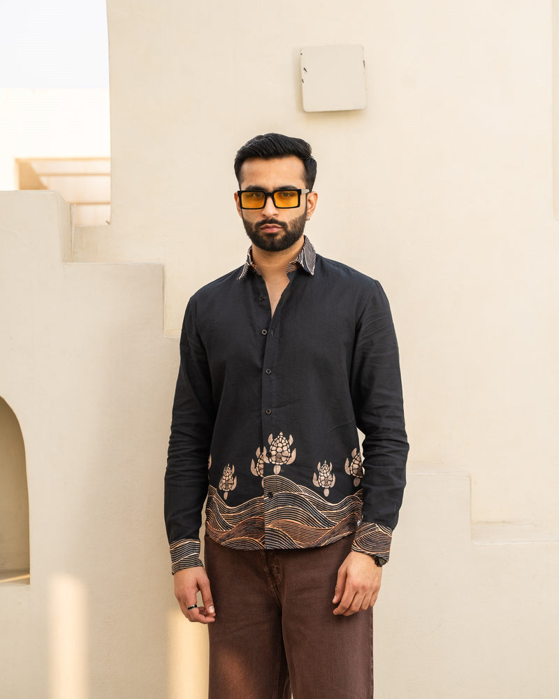 Block Turtle  Ebony Full Sleeves Linen Shirt