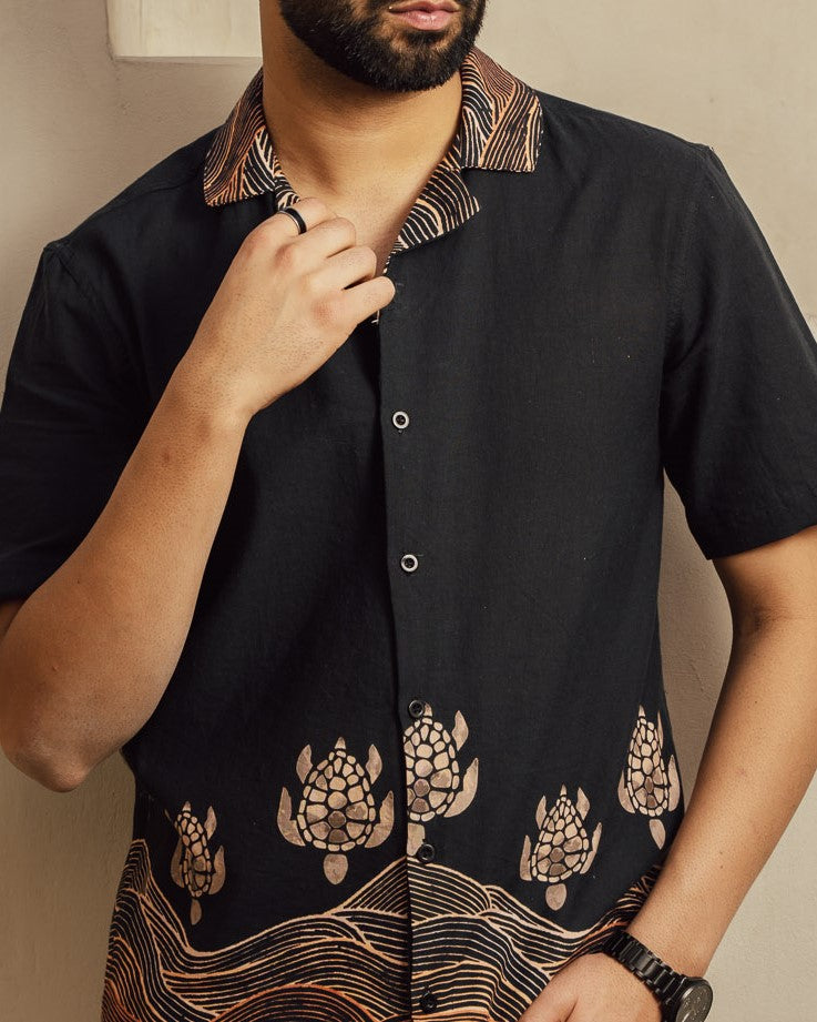Block Turtle Ebony Linen Shirt